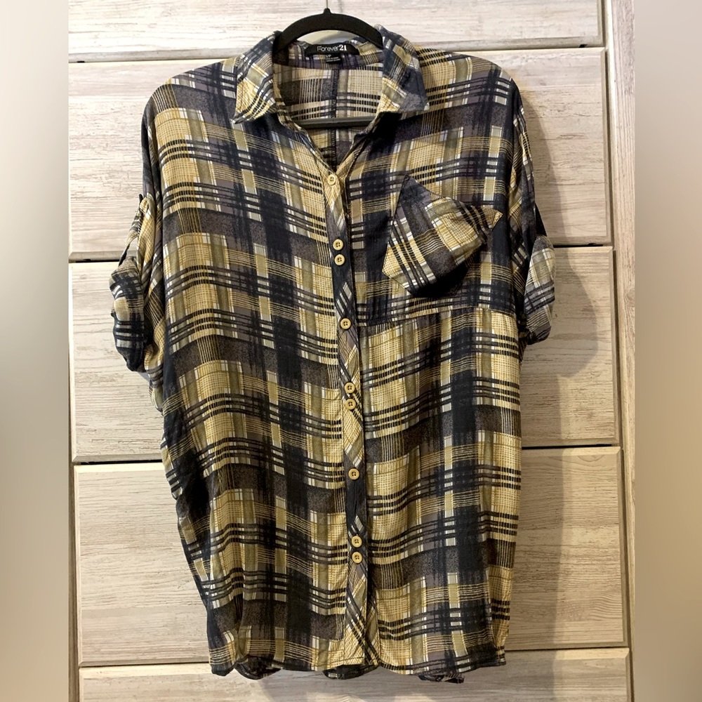 Forever 21 Oversized Button Down; Soft Material - Picture 1 of 2